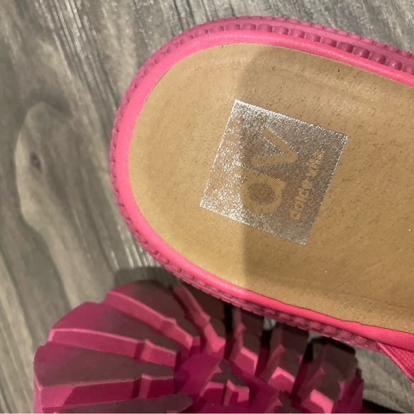 Dolce Vita Pink Clogs - Picture 6 of 6